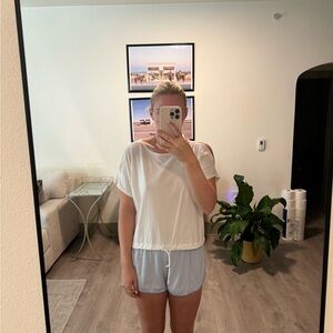 Lululemon athletica | White Short Sleeve Tee